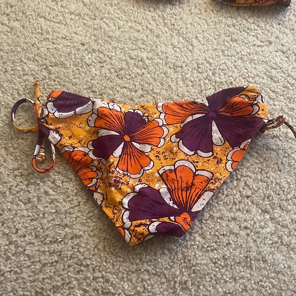 Old Navy swim suit S - Picture 3 of 6